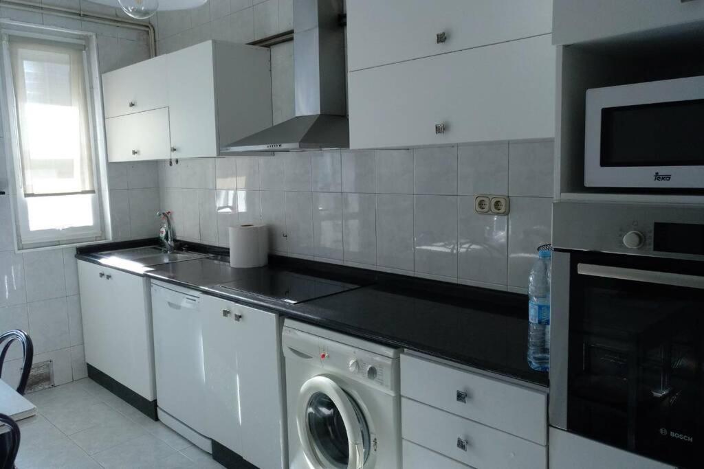 Ferienwohnung Apartamento Con Garaje Santiago De Compostela Exterior foto