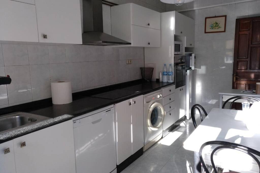 Ferienwohnung Apartamento Con Garaje Santiago De Compostela Exterior foto
